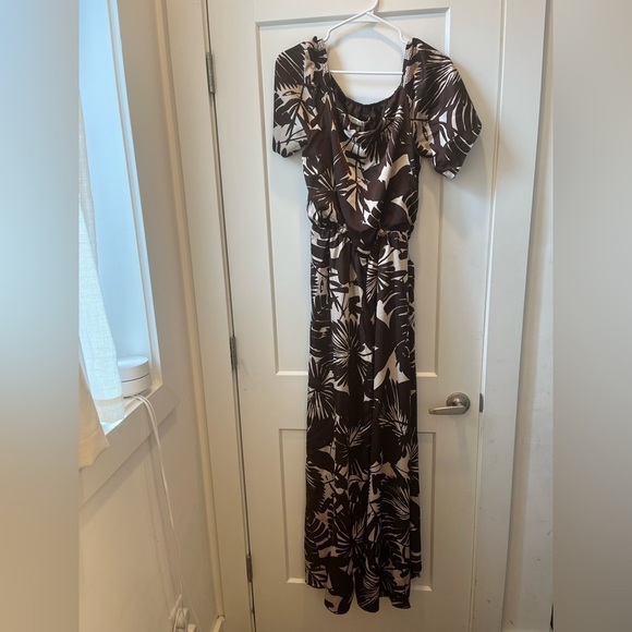 NWT Trina Turk Lambent Printed Jersey Jumpsuit size 6 - Picture 2 of 13